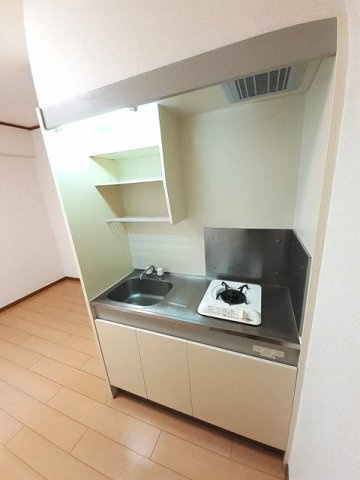 プレジデンシャル白山のキッチン