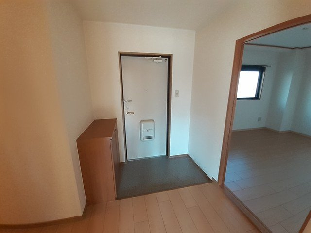 メゾン・ドゥ・スリジェの玄関