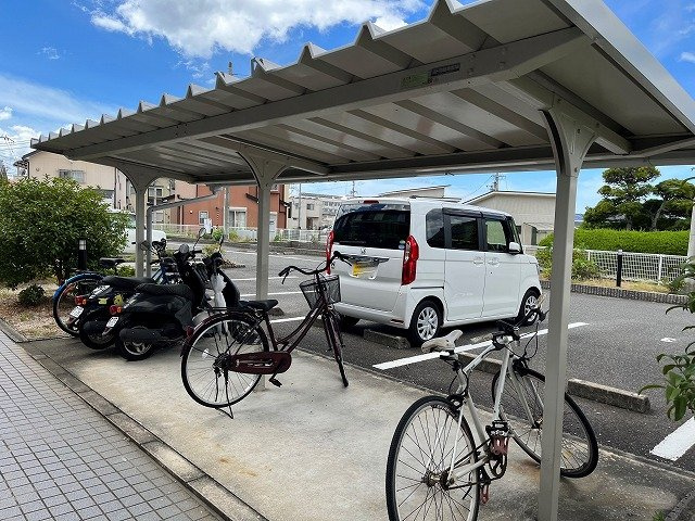 レオパレスＴｓｕｒｕｈａｒａ　２００１のその他