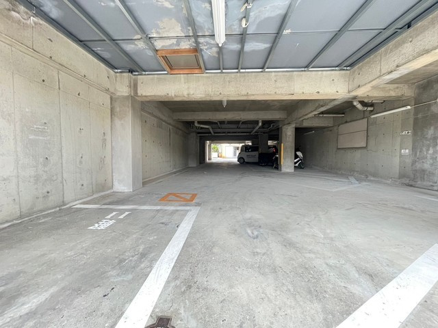 プレアール塔原東の駐車場|別号数タイプ