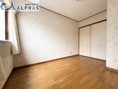 【洋室】 | 加古郡稲美町岡 一戸建て | ■各居室収納があり、お部屋がスッキリと片づきます♪