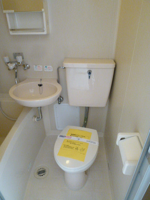 フラット２２３のトイレ|★ユニットバス★