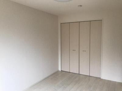 【内装】 | ファビュラス | 洋室