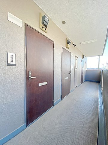 セピアパレスＴＡＫＥＭＩの玄関