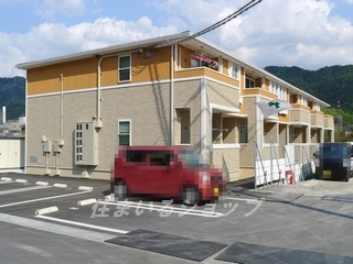 広島市安佐北区大林１丁目のアパートの駐車場