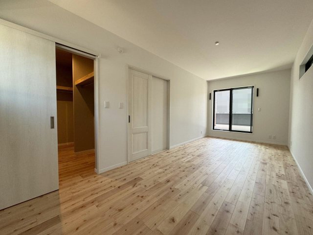 【洋室】 | 【商談中】高知市薊野北町４丁目 | 新築当時に撮影されたものです。