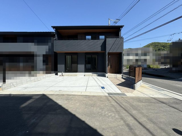 【外観】 | 【商談中】高知市薊野北町４丁目 | 新築当時に撮影されたものです。