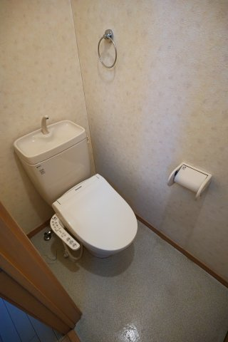パレスプリシアのトイレ|同間取り別室（３階）参考写真