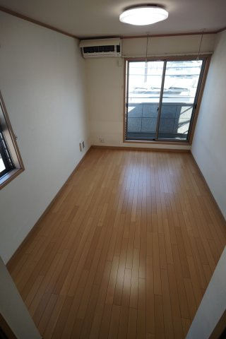 パレスプリシアの居間・リビング|同間取り別室（３階）参考写真