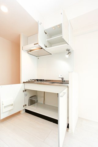 アルファシオリエンソ　4階のキッチン|別号室のものになります。現状優先。