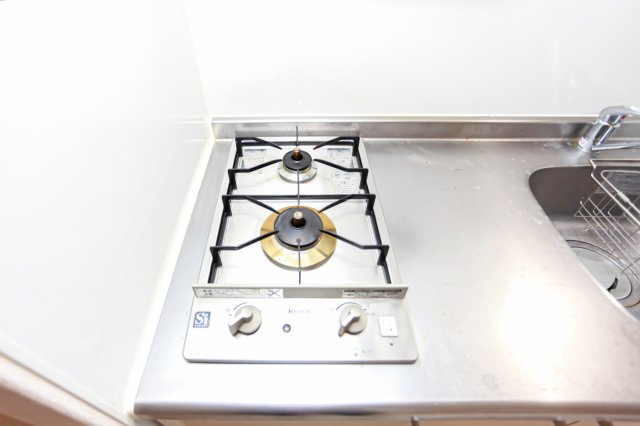 アルファシオリエンソ　4階のキッチン|別号室のものになります。現状優先。