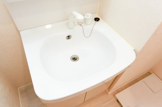 アルファシオリエンソ　4階の独立洗面台|別号室のものになります。現状優先。