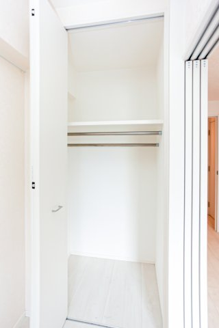 アルファシオリエンソ　4階の収納|別号室のものになります。現状優先。