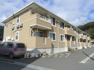 広島市安佐北区亀山９丁目のアパート