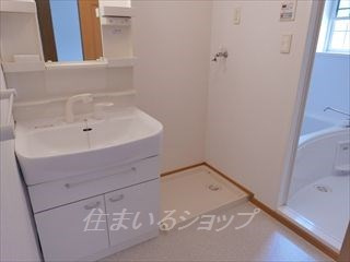 メリディオ　Ⅰ番館の洗面所|シャンプードレッサー