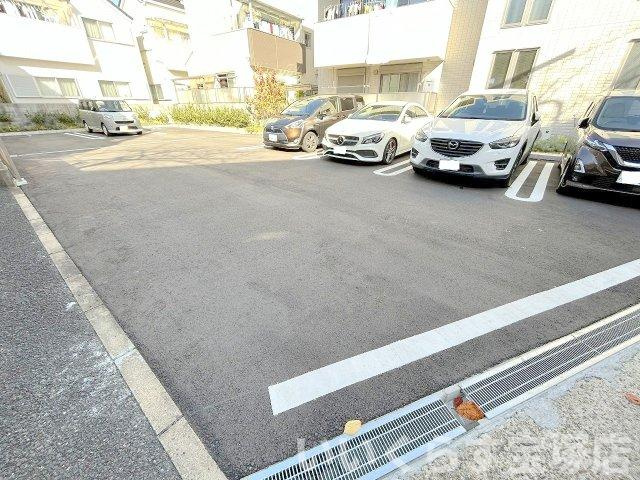 Maison de Matsuの駐車場