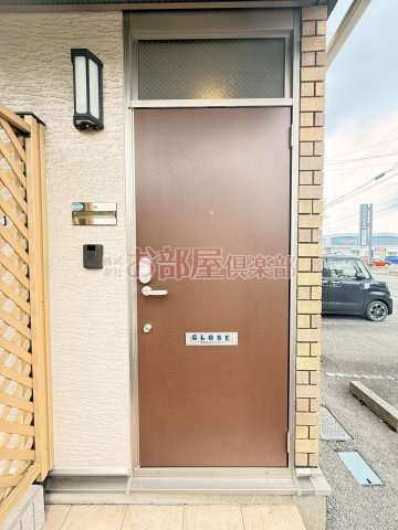 ヴィラ・クローバーの玄関|ゆったりとした玄関です