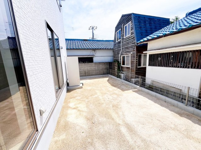 クレイドルガーデン和歌山市北出島第１　２号棟の庭