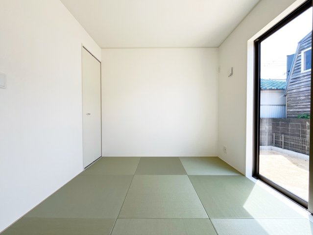 クレイドルガーデン和歌山市北出島第１　２号棟の和室