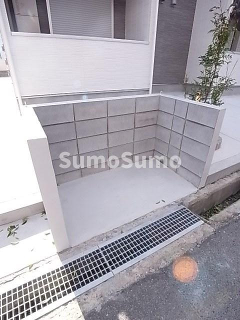 リュクスシティー武庫川のその他共用部分|コンパクトなキッチンで掃除もラクラク