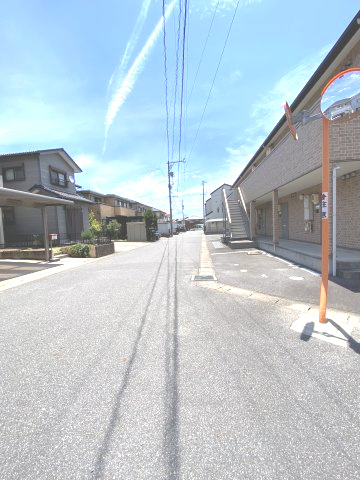 ラ・ルーチェの周辺|接面道路