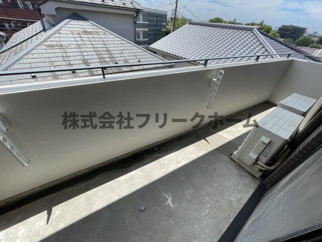 三鷹市牟礼２丁目の賃貸マンションのバルコニー