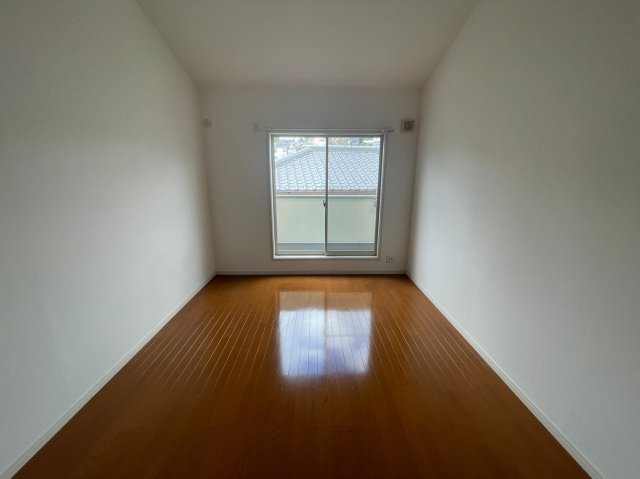 【洋室】 | VIANO西山町 | ※お写真は同物件別部屋です。