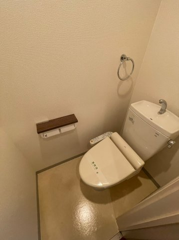 【トイレ】 | VIANO西山町 | ※お写真は同物件別部屋です。