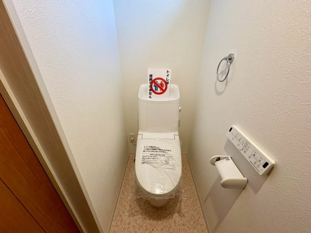 高知市福井町B号地 新築一戸建て　のトイレ|２階にもトイレを完備しています！