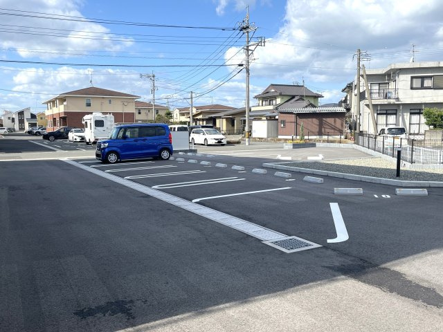 アイ・ヴィレッジ古閑中町Ａの駐車場