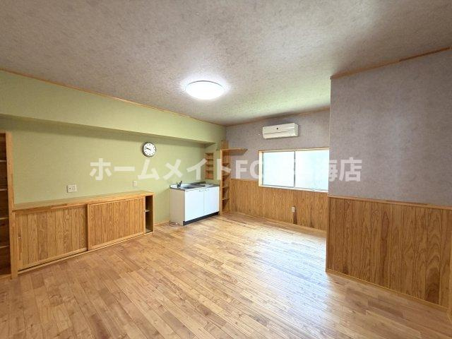 苗代町倉庫の内装
