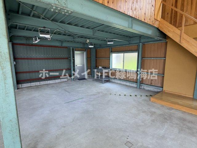 苗代町倉庫の内装