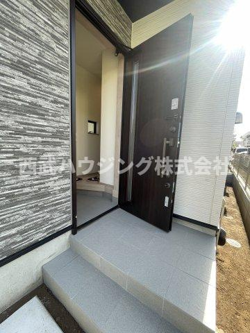 【仲介手数料無料】所沢市南住吉全４棟Ｂ号棟　所沢市の新築住宅なら西武ハウジングの玄関