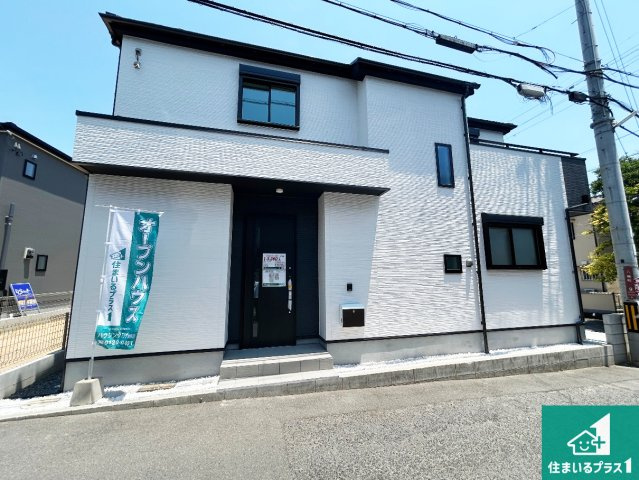 5(土)6(日)現地説明会！◆岸和田市八幡町　全2邸の外観|お客様に長く安心して住んでいだだける事にこだわった家づくり！住んでからのアフターサービスにもしっかりと取り組んでいます！