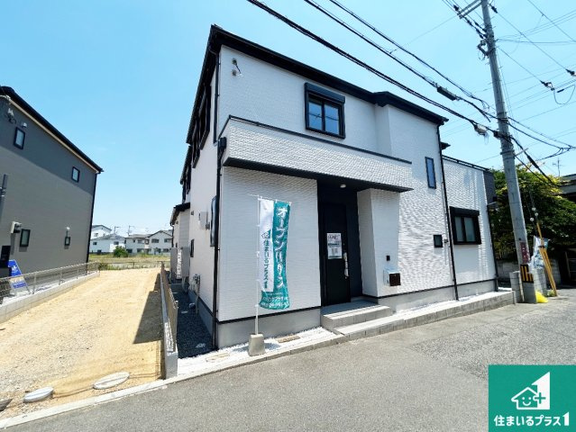 1(土)2(日)現地説明会！◆岸和田市八幡町　全2邸の外観|安心の10年保証！外観を美しく保ち、雨水で汚れを落とします！気になることがありましたら、お気軽にお問い合わせください！