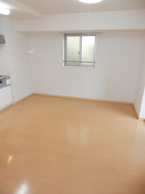 リバーサイドガーデンの居間・リビング