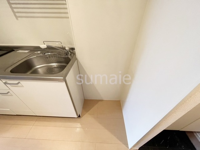 パインズ　ヒルのキッチン|冷蔵庫置き場です。