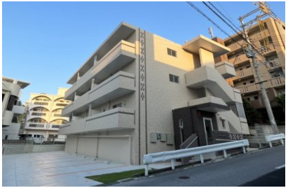 ディオネエステート