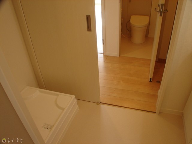 ミライトの玄関