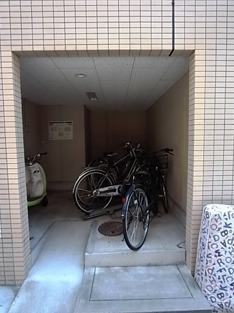 シャルマンフジ灘弐番館の外観