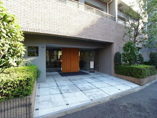 イトーピア広尾ヒルズクローチェのエントランス