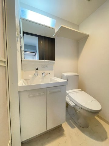 アーデンタワー本町イーストの洗面所