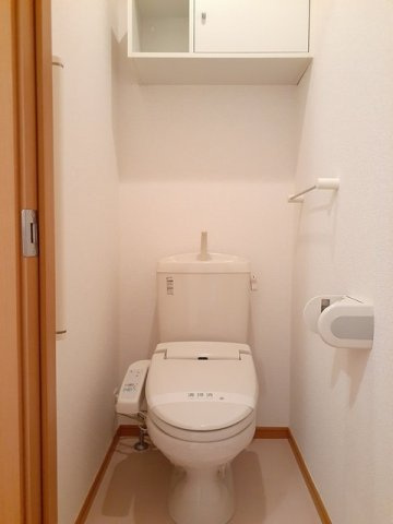エレガンスフォーシーズンⅡのトイレ