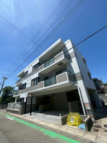 イーストハイツの外観