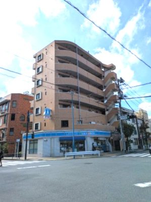 晴見町明星パレスの外観