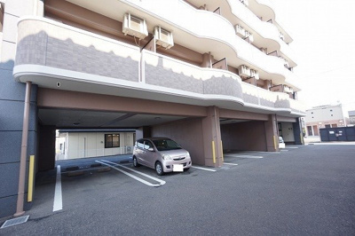 【駐車場】 | ルミネスタ学研台 | 駐車場です