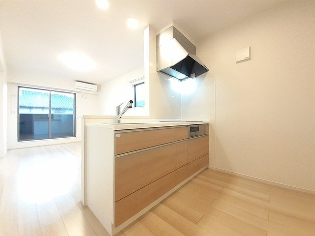 【キッチン】 | ＰＡＲＫＳＩＤＥ　ＣＯＵＲＴⅣ | コンパクトなキッチンで掃除もラクラク
