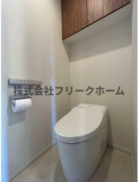 武蔵野市中町２丁目の賃貸マンションのトイレ