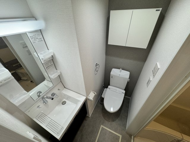 クレストコート希望ヶ丘の洗面所|※同施工会社の類似参考写真
