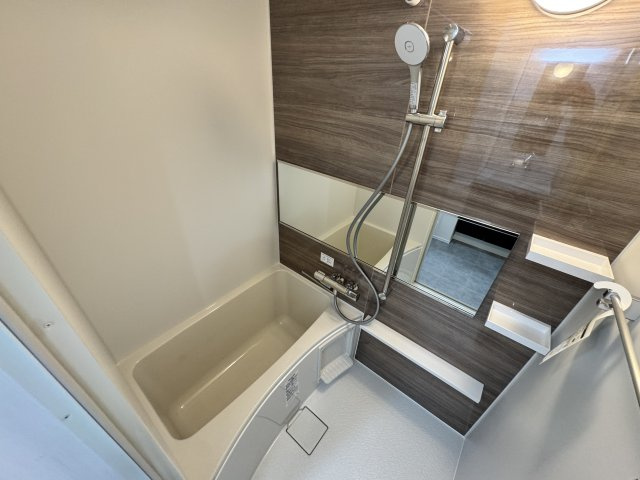 クレストコート希望ヶ丘の浴室